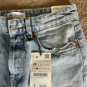 Brand new, never worn, tag still on, Zara mid rise jeans full length size 36